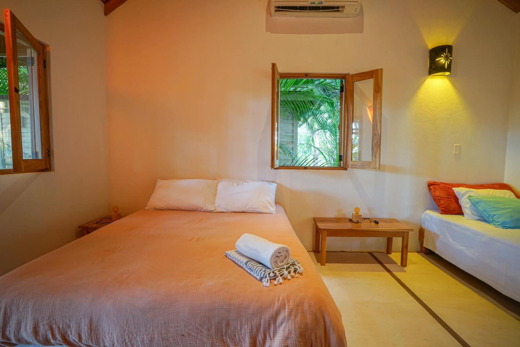 Calamocha Lodge Playa Santa Teresa  Extérieur photo