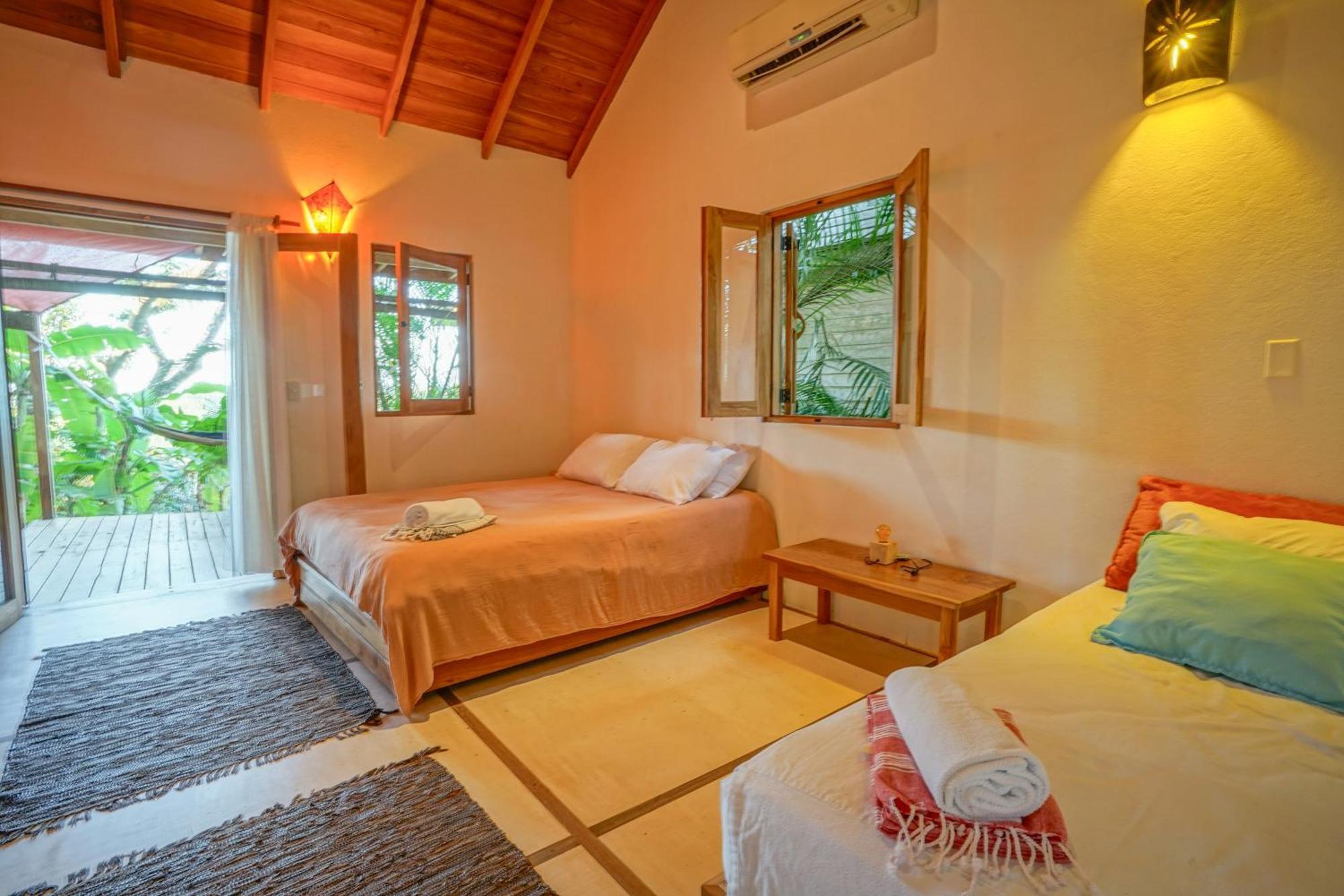 Calamocha Lodge Playa Santa Teresa  Extérieur photo